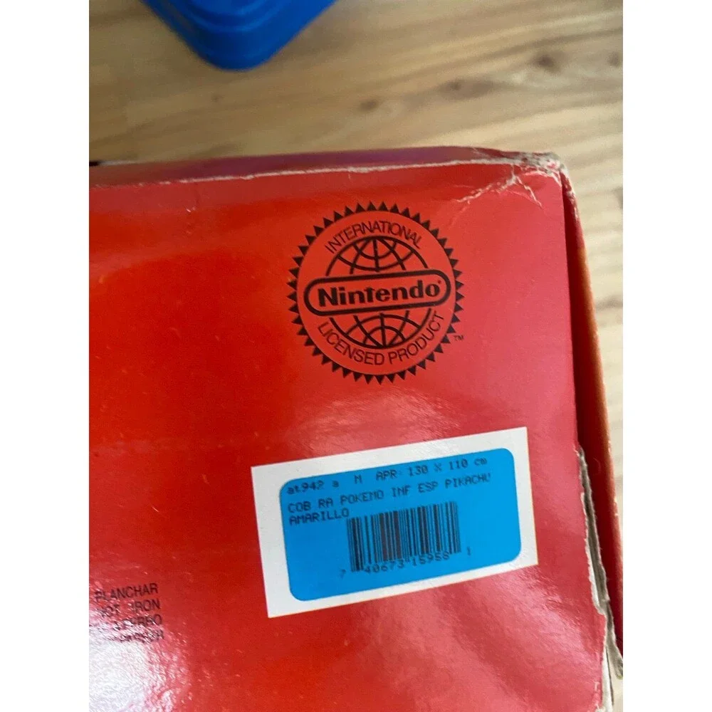 Vintage Nintendo Official Pokemon San Marcos Blanket Pikachu open Box